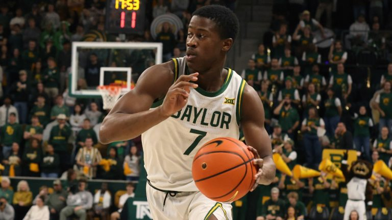 MarchMadnessHQ's tweet photo. My top Big 12 freshman this past year
V. J. Edgecombe
Ejor Demin
Flory Bidunga
#CBB #Big12 https://t.co/SLYMp9hSgc