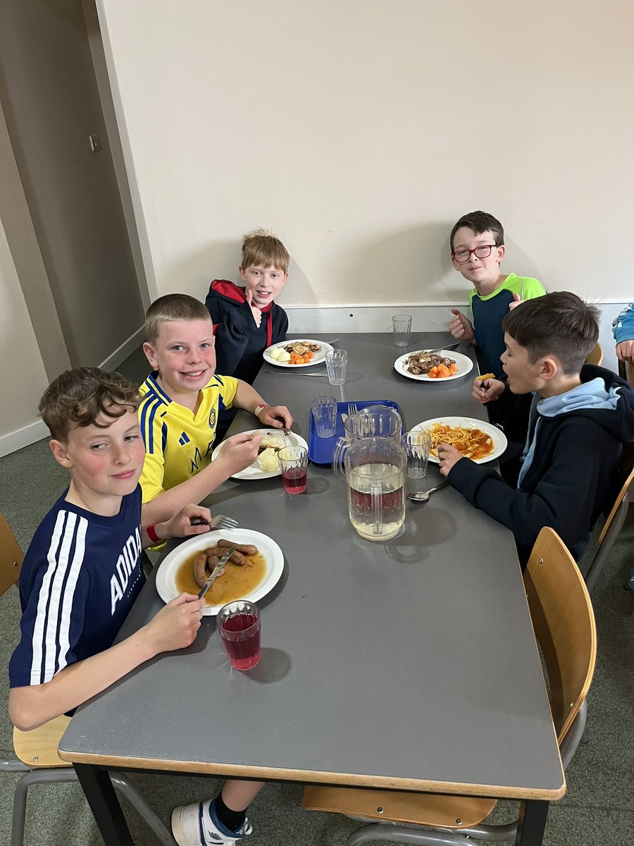 FintryPrimaryG63 tweet media