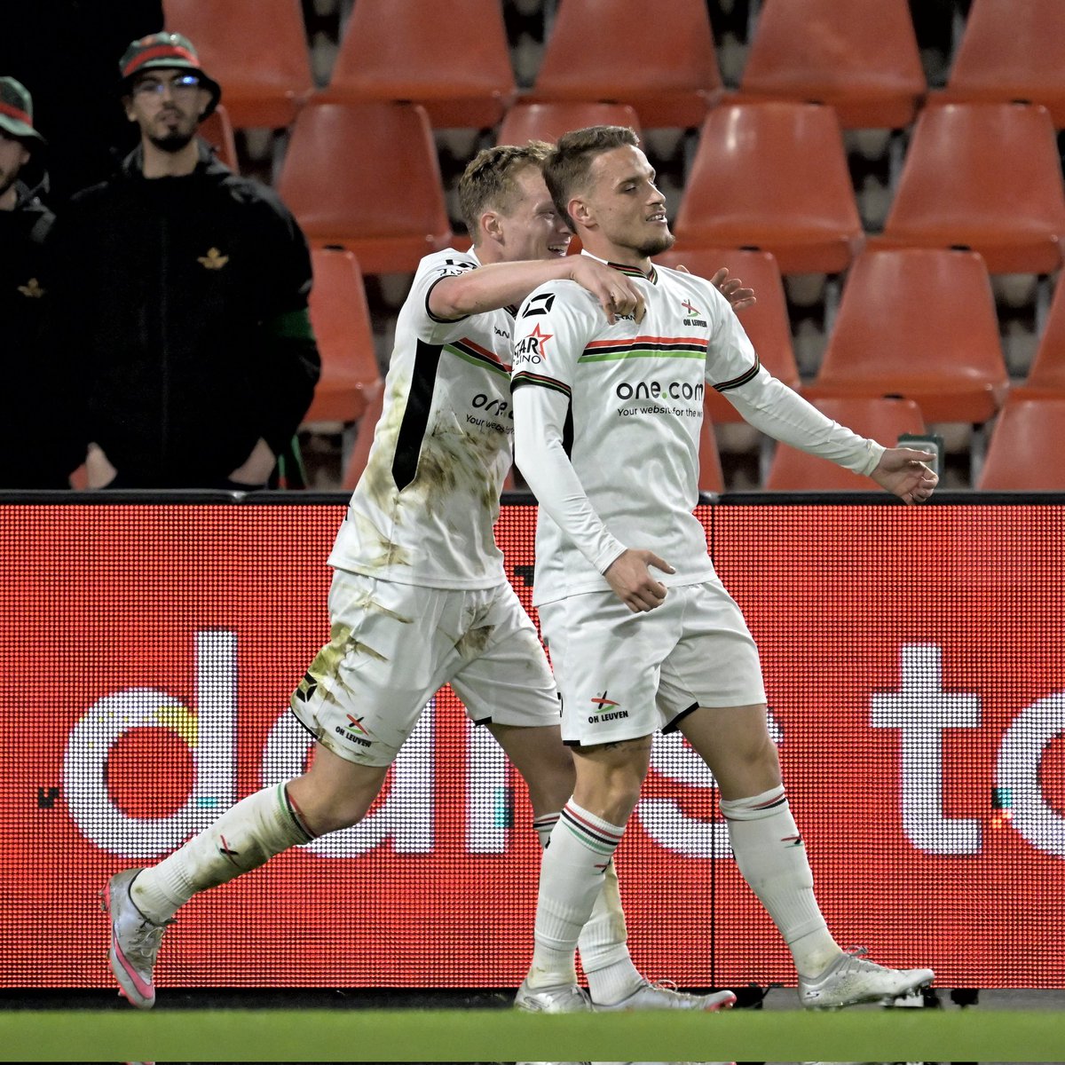 Thibaud Verlinden 💬 "Blij met mijn eerste doelpunt voor OH Leuven. Deze overwinning doet heel veel deugd."

#STAOHL | <a href="/ThibaudVerlinde/">Thibaud Verlinden</a>