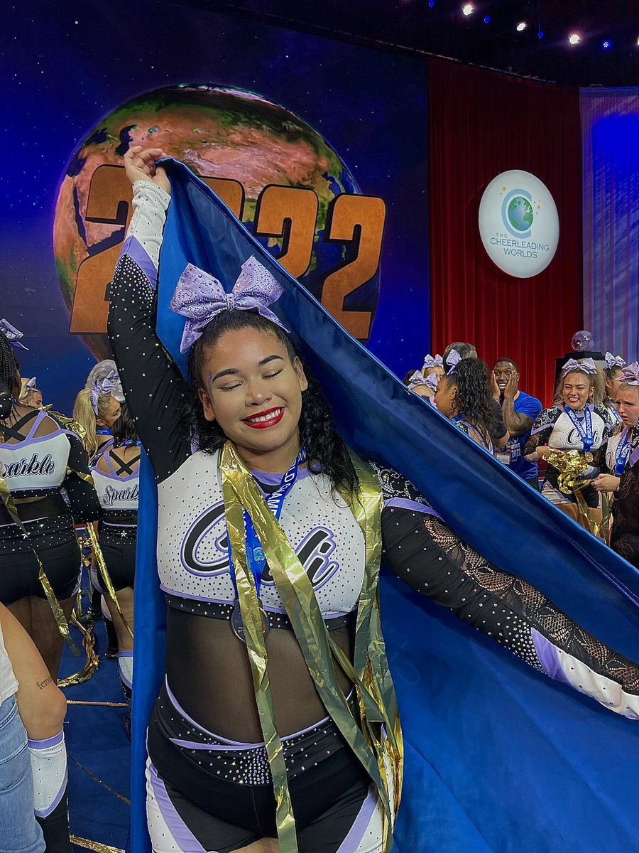 happy worlds week 🥹 to those who celebrate!! miss it so bad