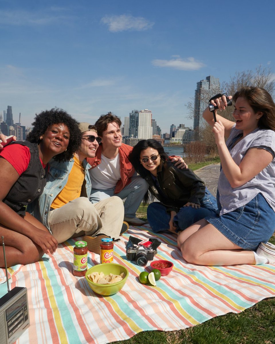 Squad goals, but make it crunchy. 

 Drop your throwback crew name in the comments. 

 #LetTheFiestaBegin #RetroSnackVibes  #CrunchAndChill #CHICHISBrand