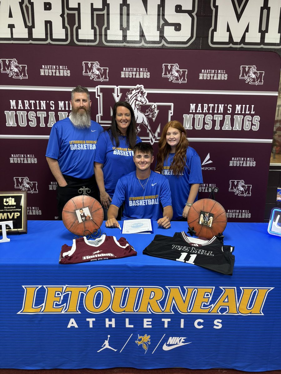 🏀 COLLEGE BOUND! Proud of Jak for turning dreams into reality! Years of grit, love, &amp; tireless hustle. Shoutout to his rockstar mom (thank you forever 💛) &amp; coaches who fueled his fire. Onward! #Family #Grind #Blessed #jakpot #human #special