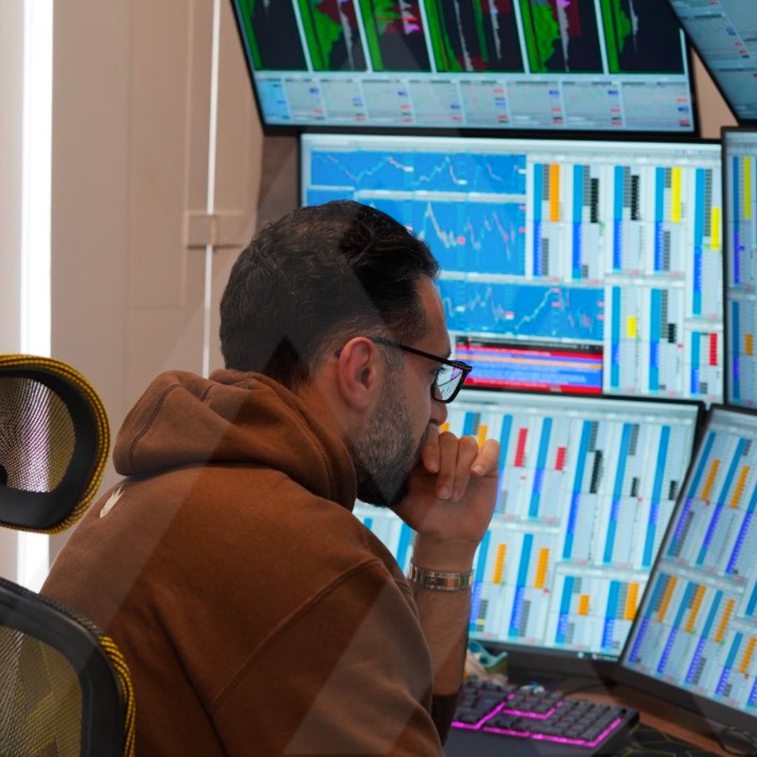 Don’t miss out on tomorrow’s FREE event! On Wednesday, April 23rd at 6:00 PM UK, gain exclusive access to how AXIA’s elite trading team cures the “strategy-hopping” trading disease. This live stream brings you an insider’s view straight from the trading floor, featuring insights