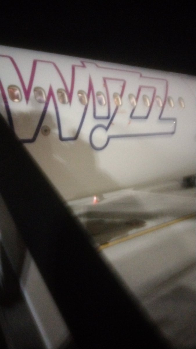 عاوزه اقول انك اوحش طيران فى العالم بجد 🙂🙂😂 و منها لله زنقه التذاكر اللى خلتنى اجيلك🙂😂