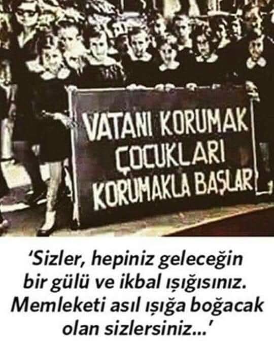 Ulu önder MUSTAFA KEMAL ATATÜRK'ün tüm dünya çocuklarına hediye ettigi Ulusal Egemenlik ve çocuk bayramımız kutlu olsun...ATATÜRK'ün evlatları hep ileriye koşun ve ATA'nızı asla unutmayın..
NE MUTLU TÜRK'üm diyene..
