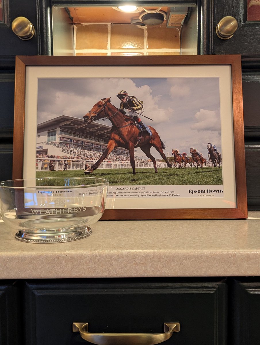 Jordan Hopkins (@jhchevaux) on Twitter photo Special day.
ASGARD'S CAPTAIN wins the Great Metropolitan Handicap <a href="/EpsomRacecourse/">Epsom Downs Racecourse</a> under a fine ride from <a href="/DavidEgan99/">David Egan</a> for <a href="/dylancunha_uk/">Dylan Cunha Racing LTD</a> and <a href="/QThoroughbreds/">Quest Thoroughbreds Ltd.</a>. 💛🖤
Bought for 18,500gns in September 2023 with <a href="/StroudColeman/">Stroud Coleman Bloodstock</a>, he has won 6 times and improved from 63 to 84+. 📈 Special day.
ASGARD'S CAPTAIN wins the Great Metropolitan Handicap <a href="/EpsomRacecourse/">Epsom Downs Racecourse</a> under a fine ride from <a href="/DavidEgan99/">David Egan</a> for <a href="/dylancunha_uk/">Dylan Cunha Racing LTD</a> and <a href="/QThoroughbreds/">Quest Thoroughbreds Ltd.</a>. 💛🖤
Bought for 18,500gns in September 2023 with <a href="/StroudColeman/">Stroud Coleman Bloodstock</a>, he has won 6 times and improved from 63 to 84+. 📈