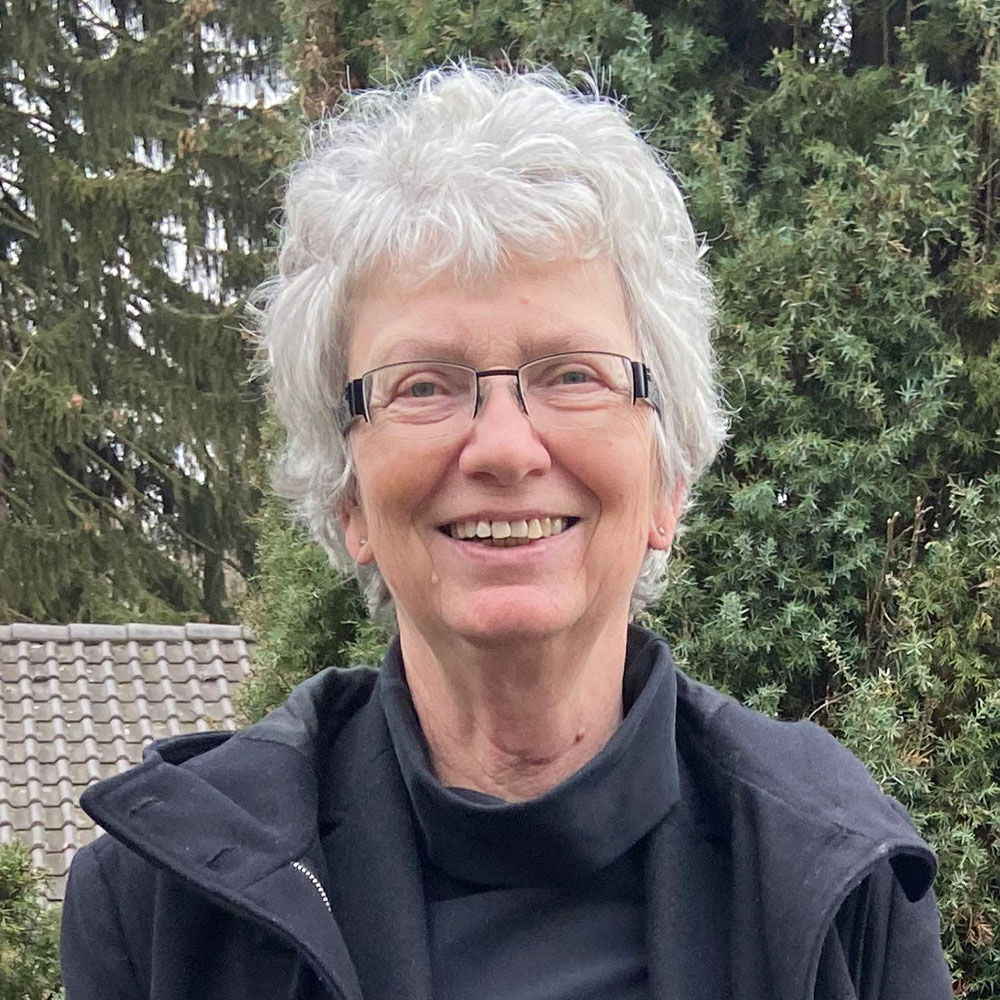Lives in Chemistry (@livesinchem) on Twitter photo The Chinese Chemical Society <a href="/ChineseChemSoc/">Chinese Chemical Society (CCS)</a> has elected eleven new Honorary Fellows chinesechemsoc.org/do/10.5555/005… among them Katharina Kohse-Höinghaus <a href="/unibielefeld/">Bielefeld University</a> whose autobiography “Burning for Science—A Woman in a Technical Field” l-i-c.org/1137 was recently published as The Chinese Chemical Society <a href="/ChineseChemSoc/">Chinese Chemical Society (CCS)</a> has elected eleven new Honorary Fellows chinesechemsoc.org/do/10.5555/005… among them Katharina Kohse-Höinghaus <a href="/unibielefeld/">Bielefeld University</a> whose autobiography “Burning for Science—A Woman in a Technical Field” l-i-c.org/1137 was recently published as