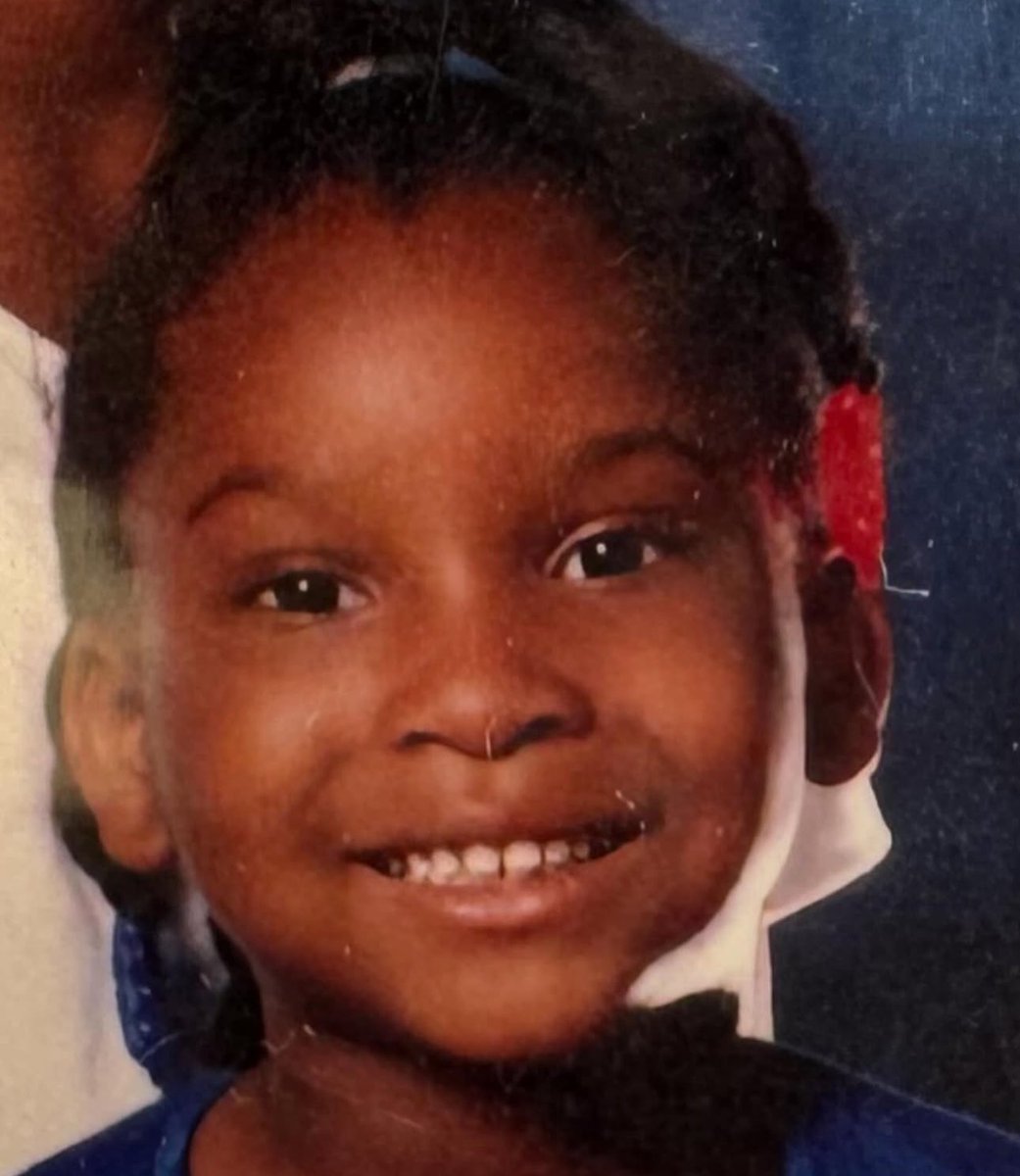 GetInWithMe_'s tweet photo. 18. Rollie

I love rollie😂 she’s funny asf and she always giving mama vibes… ONLY thing i do not like is when she complains about Nat and the show, but than CHOOSES to return back for another szn just to try to run shi😭. At the reunion it was givin lapdog https://t.co/1zn81XFYDV