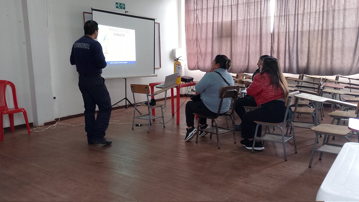 Personal brinda capacitación a Trabajadores de la E.D.S Panamal en lo relacionado en Primer Respondiente en Primeros Auxilios y Control de Incendios 
Honor, Abnegación, Disciplina <a href="/DNBomberosCol/">Dirección Nacional de Bomberos de Colombia</a>