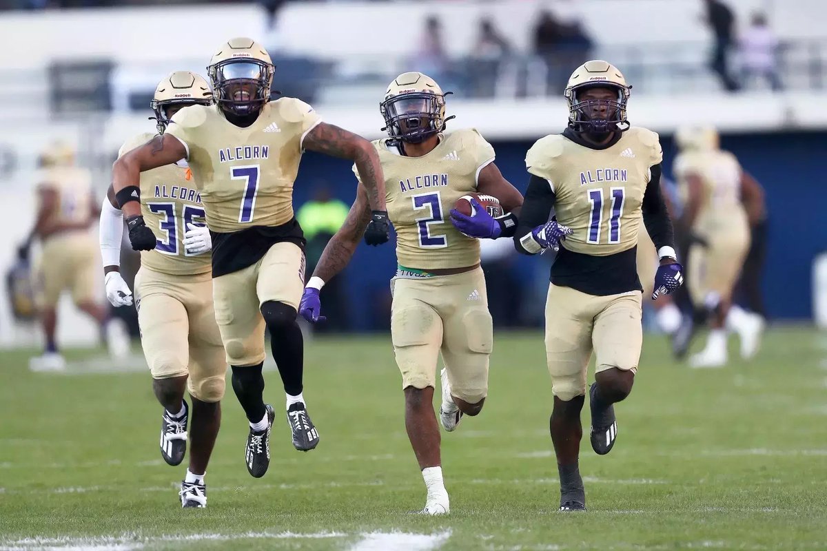 Peyton Perkins™️ (@pperkins_12) on Twitter photo Blessed to say I have received my first offer from <a href="/AlcornStateFB/">Alcorn Football</a>
It’s only up from here! #AGTG
<a href="/OleMissFB/">Ole Miss Football</a> <a href="/AlabamaFTBL/">Alabama Football</a> <a href="/AuburnFootball/">Auburn Football</a> <a href="/HailStateFB/">Mississippi State Football</a> <a href="/LSUfootball/">LSU Football</a> Blessed to say I have received my first offer from <a href="/AlcornStateFB/">Alcorn Football</a>
It’s only up from here! #AGTG
<a href="/OleMissFB/">Ole Miss Football</a> <a href="/AlabamaFTBL/">Alabama Football</a> <a href="/AuburnFootball/">Auburn Football</a> <a href="/HailStateFB/">Mississippi State Football</a> <a href="/LSUfootball/">LSU Football</a>