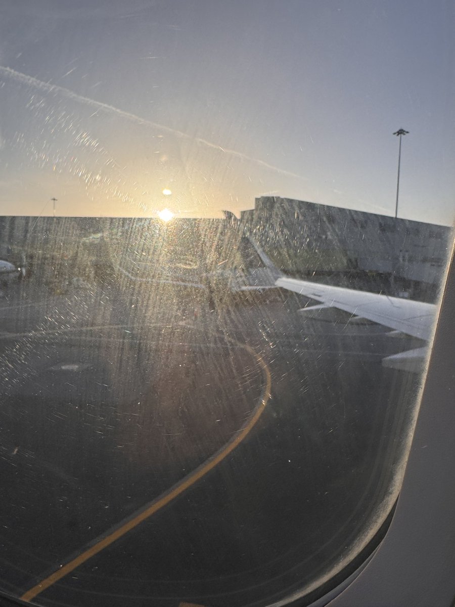 There is no feeling like coming home 
<a href="/JetBlue/">JetBlue</a>
<a href="/flySFO/">San Francisco International Airport (SFO) ✈️</a>