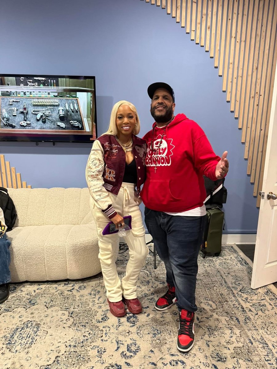 Laugh Away From Home Tour Stop: HOLLYWOOD 🤩
Jugo Alexander x Tahir Moore x Iamdoboy