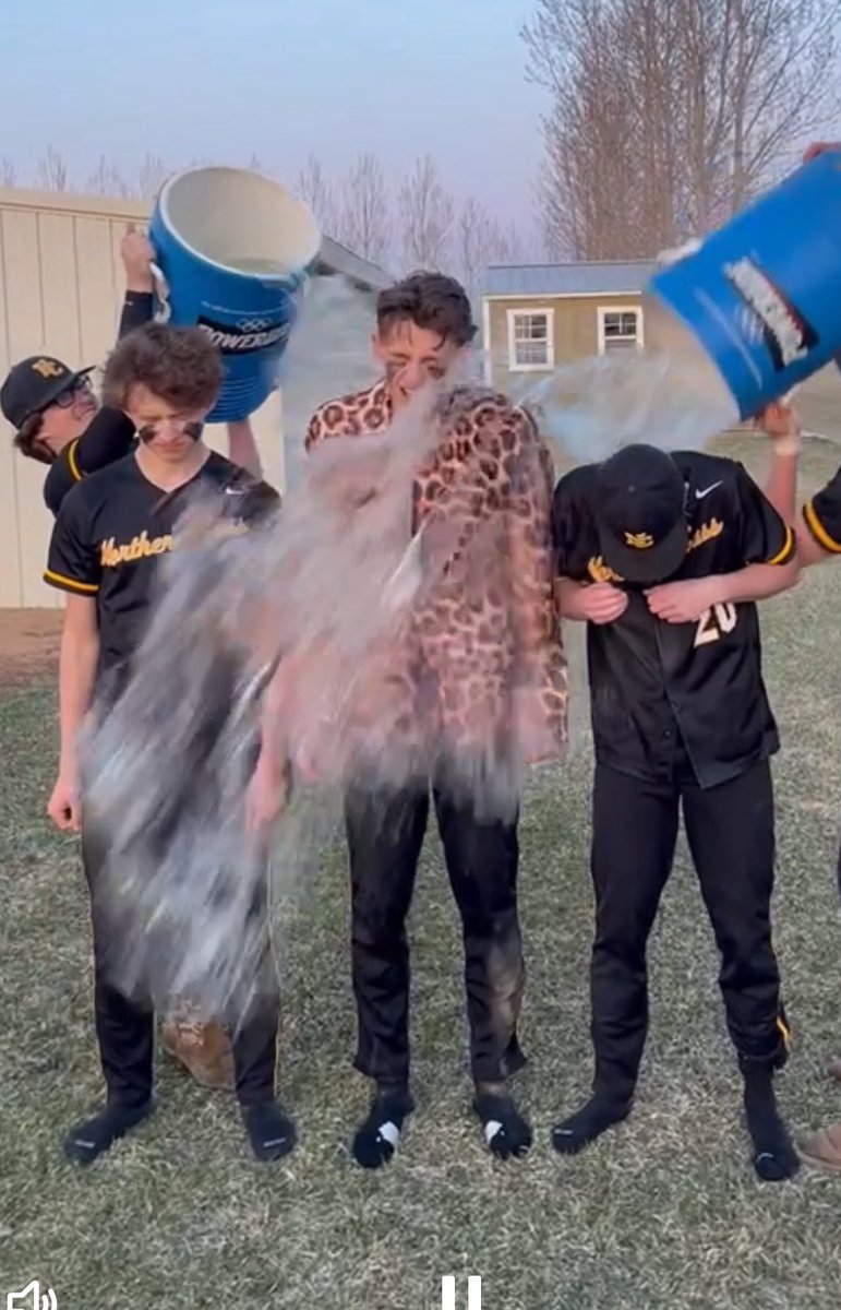 TWO big region wins tonight! Husar (7 IP, 1 hit, 0 R, 14 Ks) throws a gem in Game 1,  8-0.  Ose (6 IP, 0 R, 13 Ks) and Metzger (1 IP, 0 R) combine for another gem in Game 2, 7-0. 

Husar gets the jacket with a 2 run homer!

#DoinBusiness #CultureWins