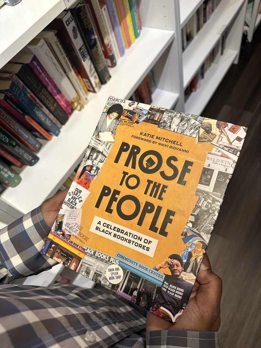 Today’s book spotlight:
“Prose to the People: A Celebration of Black Bookstores” by Katie Mitchell
Foreword by Nikki Giovanni

Grab your copy here: bookshop.org/a/103071/97805…

#ProseToThePeople #BlackBookstores #KTLOBookstore #SupportIndieBookstores #BookTwitter