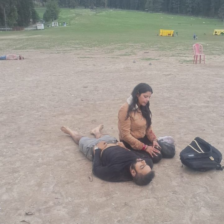 Azad_S_Yadav's tweet photo. A newlywed’s honeymoon turned into horror in #Pahalgam as terrorists shot her husband for not being Muslim. They asked his name, caste then killed him point-blank in kashmir. Her life shattered forever. This must be AVENGED! https://t.co/MhOqqA5CLL