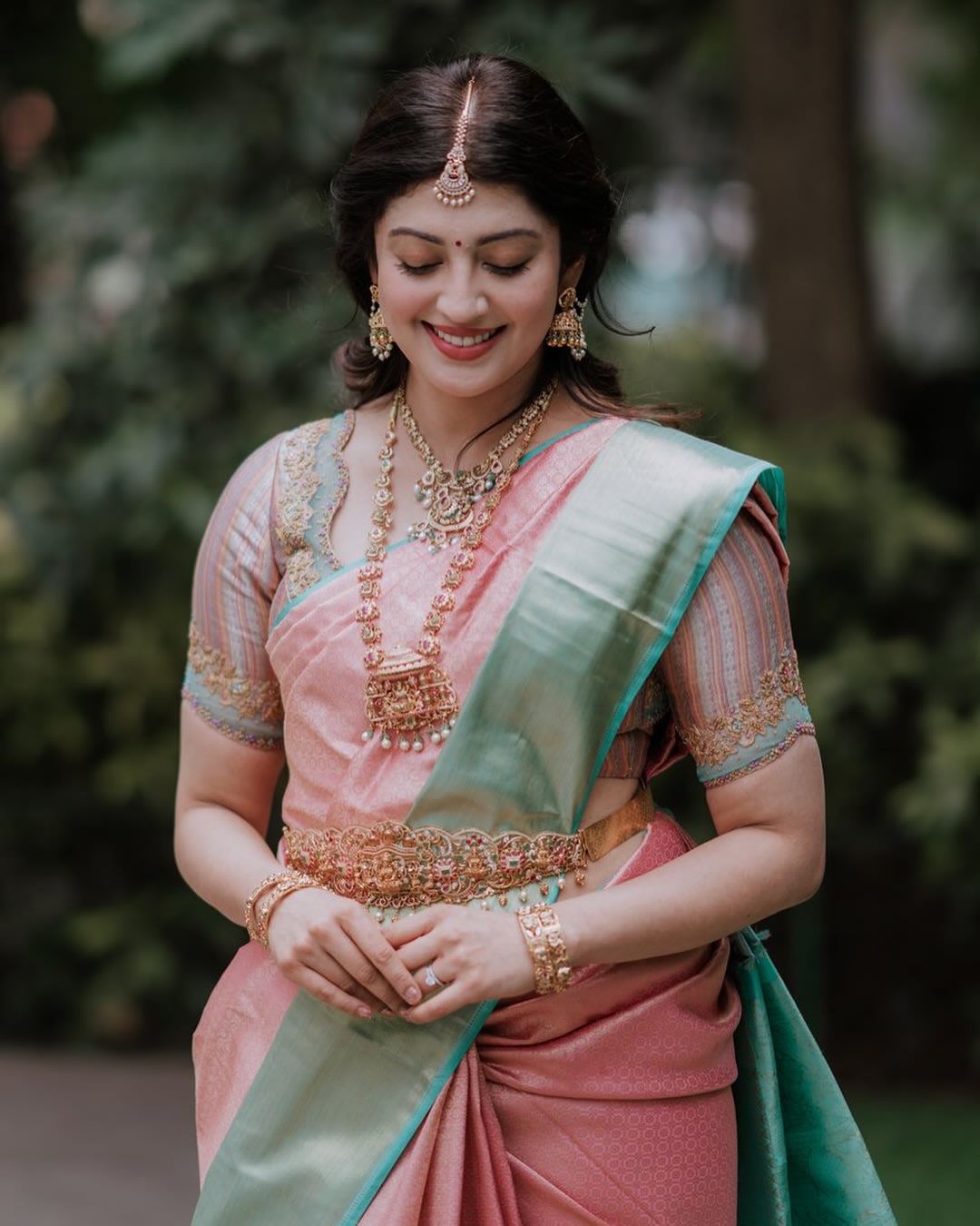 GpL7enHa4AI4ueX?format=jpg&name=large