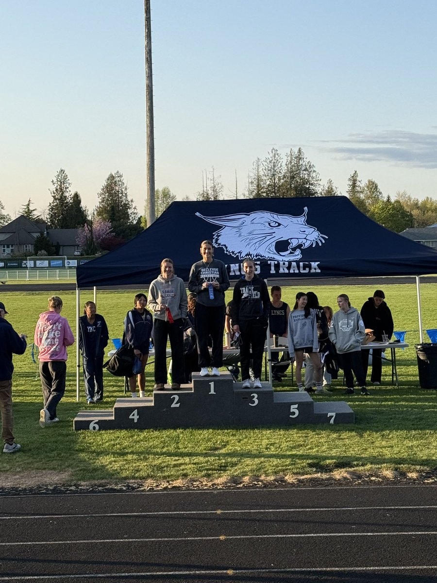 1st place out of 17 girls in high jump hitting 5’1
4th out of 11 in the 4x200 relay
Great work today vikes!!