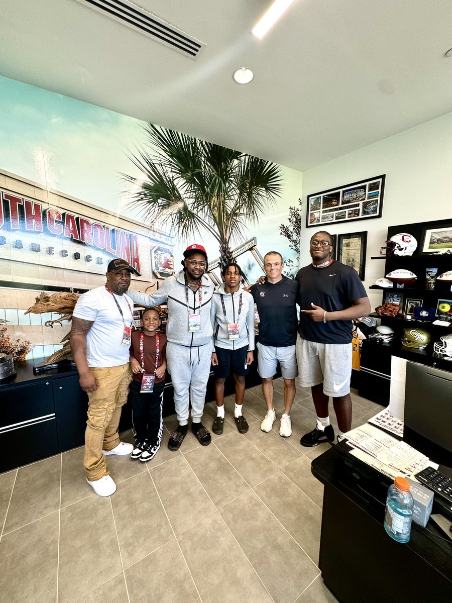 jbiselite (@jabianshabazz) on Twitter photo i’m glad i got to come see <a href="/CoachSBeamer/">Shane Beamer</a> and <a href="/CoachTeasley/">Lonnie Teasley</a> this past weekend! <a href="/GamecockFB/">Gamecock Football</a> i’m glad i got to come see <a href="/CoachSBeamer/">Shane Beamer</a> and <a href="/CoachTeasley/">Lonnie Teasley</a> this past weekend! <a href="/GamecockFB/">Gamecock Football</a>