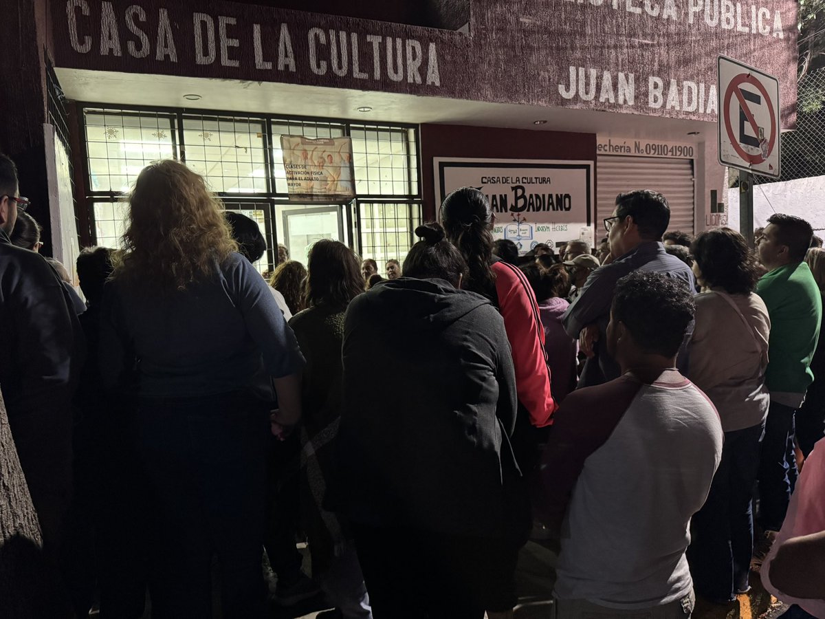 ivanatoysoferro's tweet photo. @sacmex1 @XochimilcoAl @GobCDMX NO TENEMOS AGUA DESDE LA SEMANA PASADA AMPL. TEPEPAN SOMOS MUCHAS FAMILIAS AFECTADAS NECESITAMOS SOLUCIONAR https://t.co/Xh7CD138hm