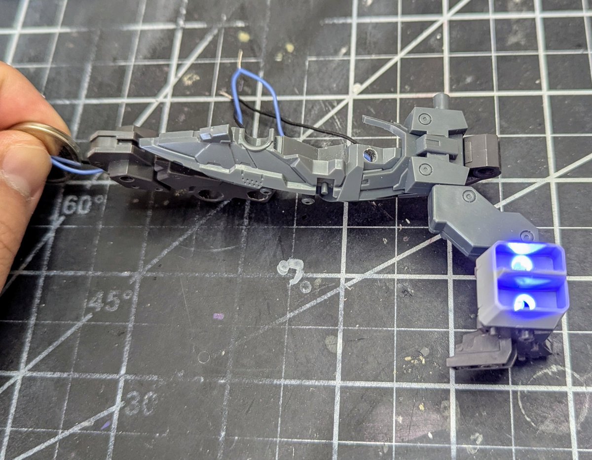 L_Plamo's tweet photo. Main thruster pathing complete!
#XenobladeX #ゼノブレイドクロス #Plamo #Kotobukiya #Nintendo #LEDwork https://t.co/SjOFe0z75H