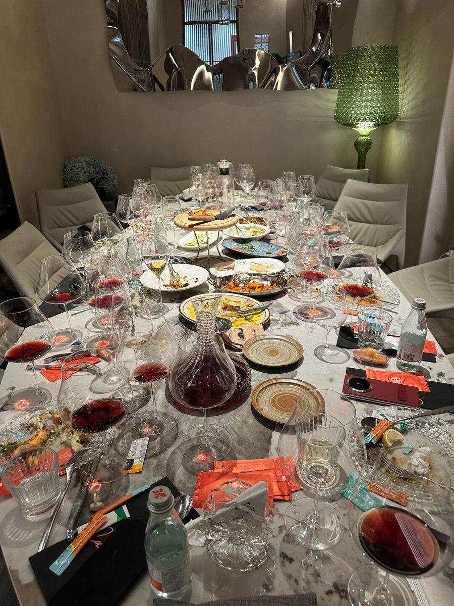 Especially rich and warm, full of food and good wine, a wonderful moment, what a party should be like