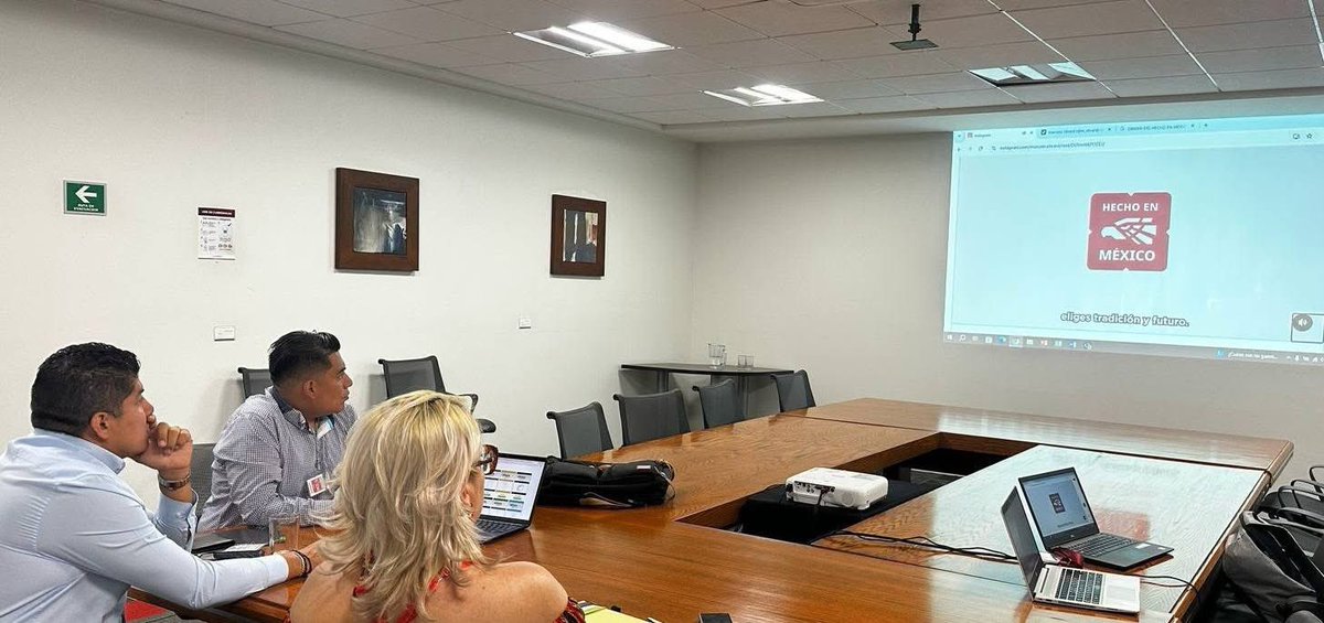 ¡Seguimos impulsando el talento nacional!

Nos reunimos con Aramis Hernández, Gerente Comercial, y Alberto Martínez de Delectric, una empresa comprometida con la innovación eléctrica y orgullosamente mexicana.

Les compartimos los requisitos para obtener la autorización de uso de