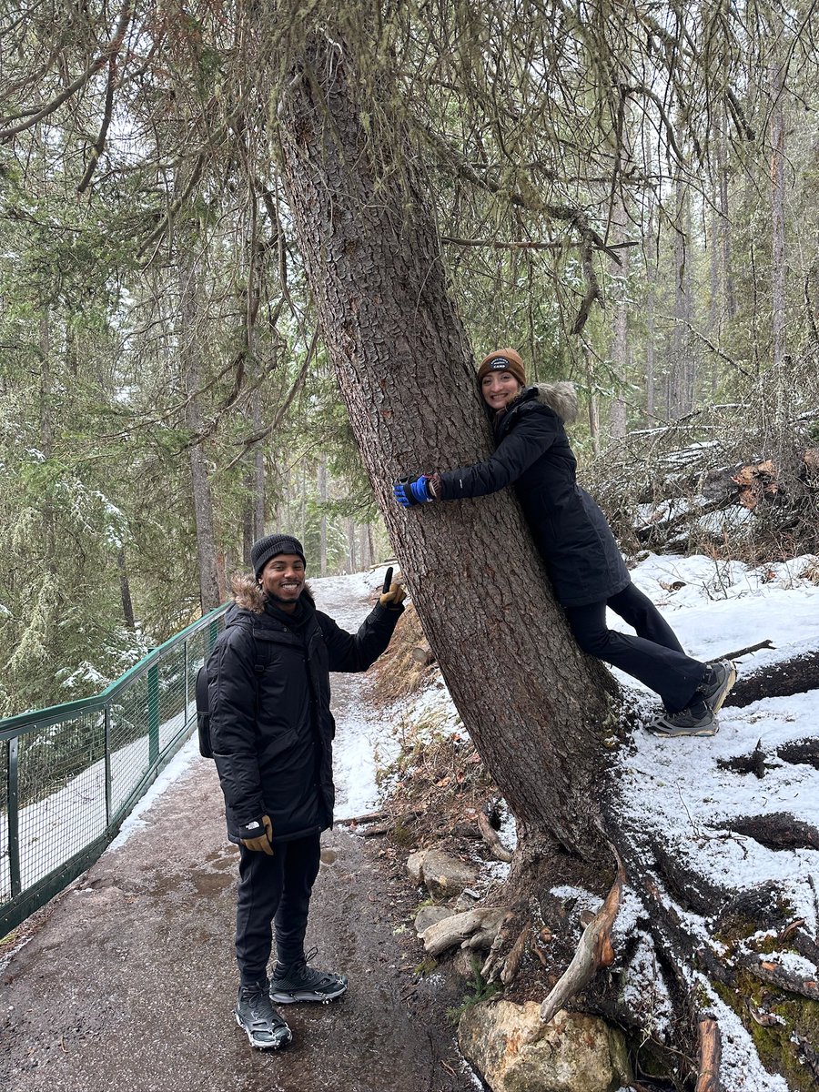 Josh_Bro15's tweet photo. Happy Earth Day! We’re back with pointing and hugging at trees. Do your due diligence and show our beautiful world some appreciation! https://t.co/7tnoz1JmRG