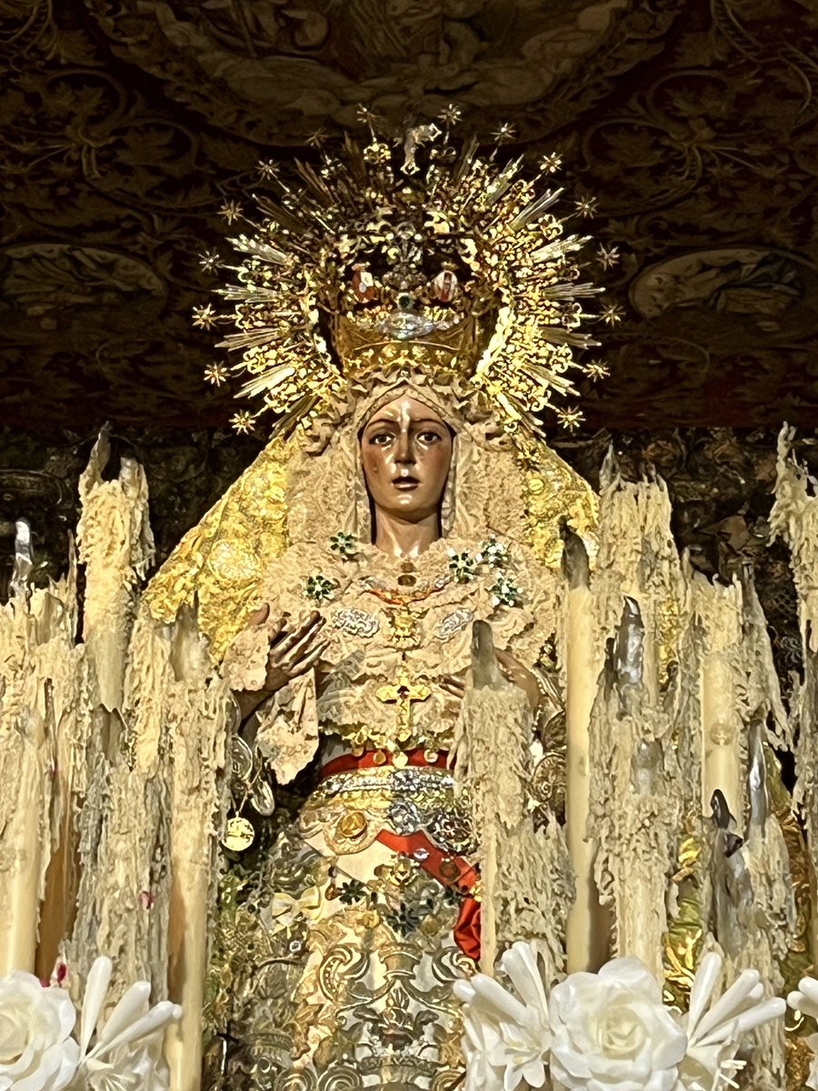 GenteFlamenca's tweet photo. Sevilla, Esperanza Macarena https://t.co/6QA9Ujs15F