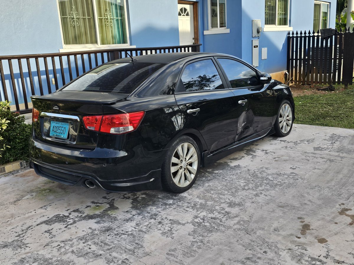 2009 Kia Cerato for sale as is. $1,500.00