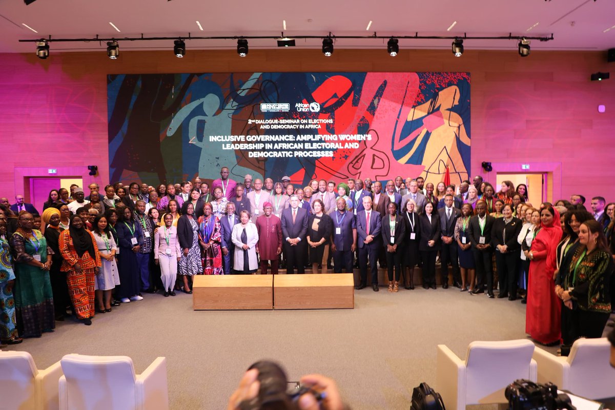 Ilwad Elmi Mohamed đ (@ilwadelmi) on Twitter photo Dialogue sur la Gouvernance Inclusive : Renforcer le Leadership FĂ©minin dans les Processus Ălectoraux et DĂ©mocratiques en Afrique
Merci Ă <a href="/AUC_PAPS/">African Union Political Affairs Peace and Security</a> <a href="/PolicyCenterNS/">Policy Center for the New South</a> pour cette plateforme essentielle !
En Afrique, la transformation dĂ©mocratique passe par le leadership des femmes. Dialogue sur la Gouvernance Inclusive : Renforcer le Leadership FĂ©minin dans les Processus Ălectoraux et DĂ©mocratiques en Afrique
Merci Ă <a href="/AUC_PAPS/">African Union Political Affairs Peace and Security</a> <a href="/PolicyCenterNS/">Policy Center for the New South</a> pour cette plateforme essentielle !
En Afrique, la transformation démocratique passe par le leadership des femmes.
