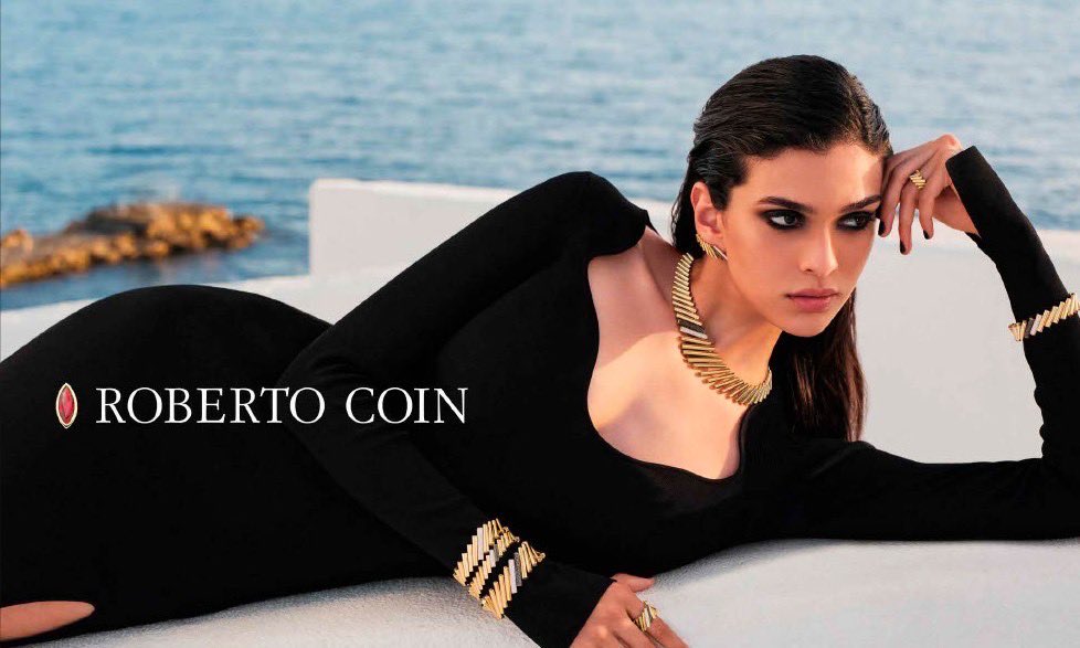 ROBERTOCOIN_DT's tweet photo. Now Open. Discover the Elegance Within — and the Ruby.
エレガンスの中に、ひそやかに隠されたルビー。それは、身につける人だけが知る小さな物語。いま、その扉が開かれました。
Roberto Coinの世界を、ぜひご体感ください。
#RobertoCoin
#ロベルトコイン
#EleganceRevealed
#HiddenRuby https://t.co/Y1bECEKR9A