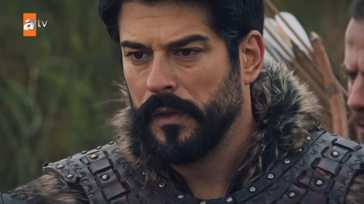 LauraM40330's tweet photo. +³ Mery/Poena/Halime, at the moment of discovering who her daughter is,There is some regret, but it is too late, his daughter commits su*cde before knowing who his daughter was and what Osman knew, he showed a certain disinterest and rejection of his daughter https://t.co/OEMJWGxdnX