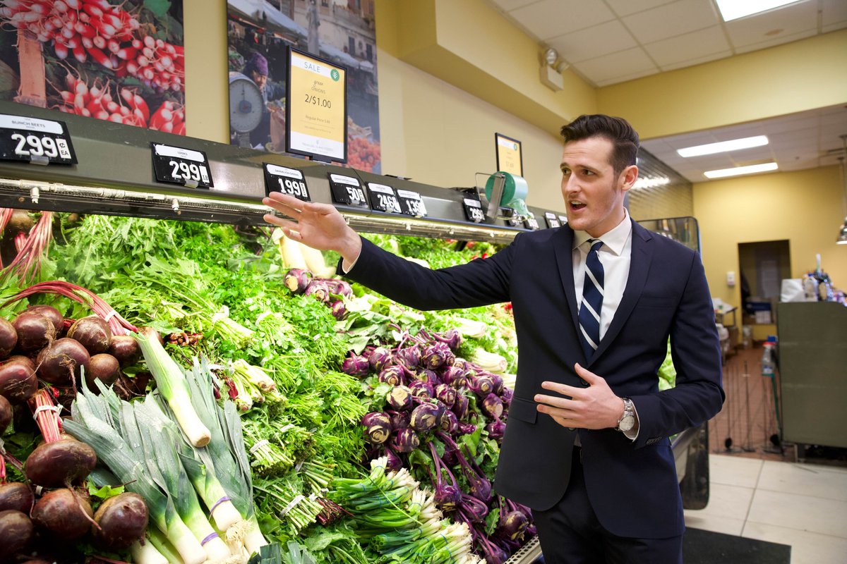 UC San Diego Rady School of Management (@radyschool) on Twitter photo Did you know that food waste pollutes more than planes? Research by <a href="/UCSanDiego/">UC San Diego</a> #RadySchool prof. Robert Sanders finds that dynamic pricing could be the most effective way for grocery chains to keep perishables out of landfills
rady.ucsd.edu/why/news/2025/…
#EarthDay #EarthDay2025 Did you know that food waste pollutes more than planes? Research by <a href="/UCSanDiego/">UC San Diego</a> #RadySchool prof. Robert Sanders finds that dynamic pricing could be the most effective way for grocery chains to keep perishables out of landfills
rady.ucsd.edu/why/news/2025/…
#EarthDay #EarthDay2025