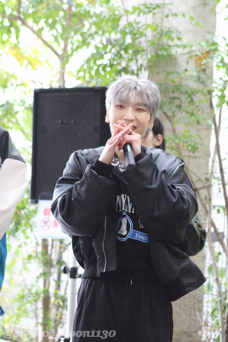 sunho__moon1130's tweet photo. ❤︎250224 미니라이브❤︎
👀💖💖
#선호 #sunho #ソンホ
#매일_귀여운_뿌잉뿌잉이
#트라이원 #try1 #トライワン
@try1_official https://t.co/uRASJArNNe