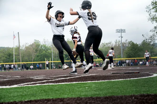 <a href="/GFlorre/">Gabriella Florre 2025</a> and <a href="/AvaOeckel/">Ava Oeckel 2025</a> with 3 hits each for <a href="/CedarGroveSB/">Cedar Grove Softball</a> on April 22. Lena Willis, <a href="/CayceKav/">Cayce Kavakich</a> and <a href="/gia_fernandez18/">Gia Fernandez</a> (walk-off hit) had 2 hits each. Willis, Fernandez and A.O. (Ava Oeckel) also had 3 RBI each. Florre scored 4 runs, as well. WP-CK, Complete game, 1 hitter with 6 Ks