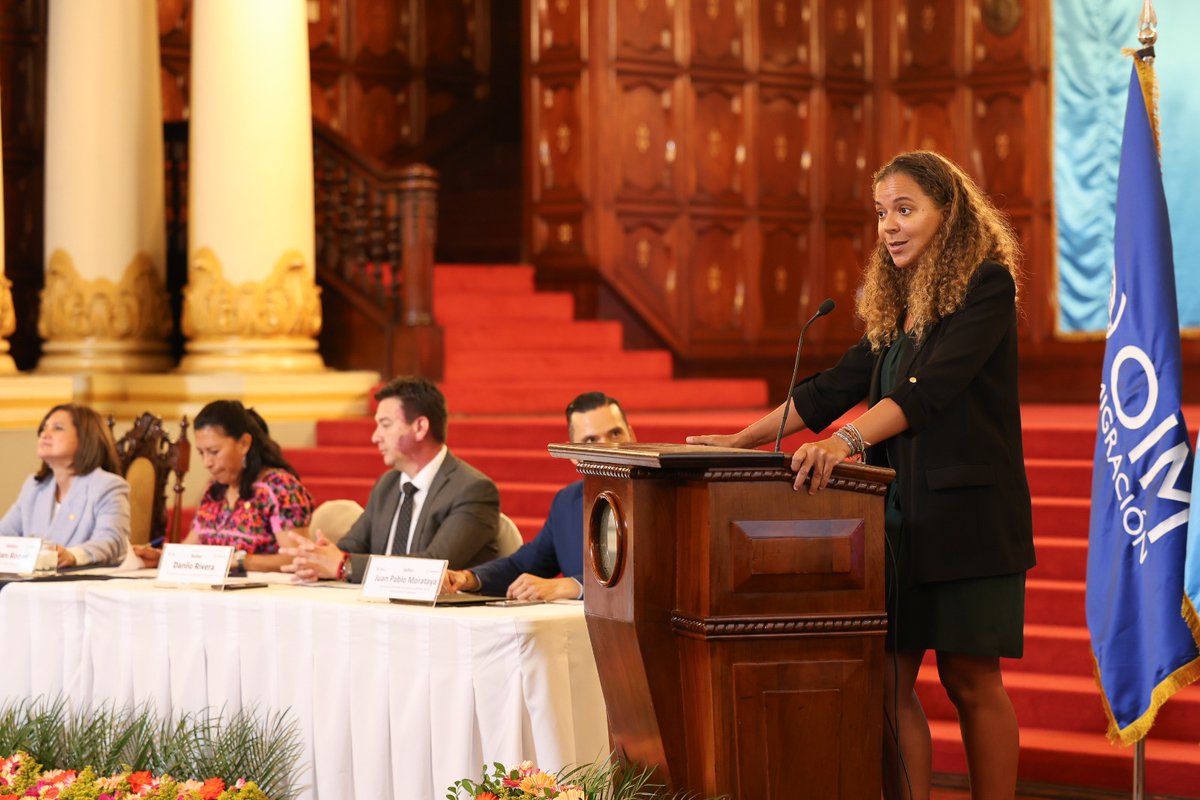 Junto a la Vicepresidenta de Guatemala, <a href="/KarinHerreraVP/">Karin Herrera</a>; la Ministra de Trabajo y Previsión Social, <a href="/MiriamRoquel/">Miriam Roquel</a>; el Coordinador Residente de <a href="/ONUGuatemala/">ONU Guatemala</a>, <a href="/MBarreto_RC/">Miguel Barreto</a>; la Jefa de Misión de OIM, <a href="/DaviotStephanie/">Stéphanie Daviot</a>; el Director de <a href="/MigracionGuate/">Migración Guatemala</a>, Danilo Rivera; y Pablo Morataya,
