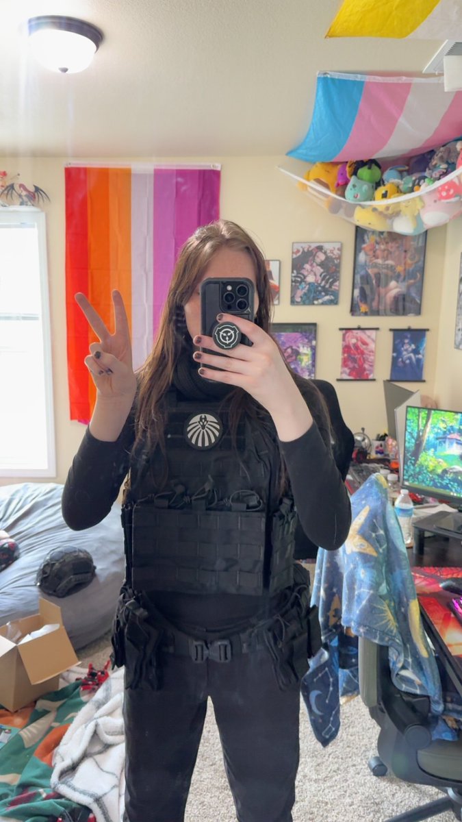 Felt cute might contain some anomalous entities later ☺️