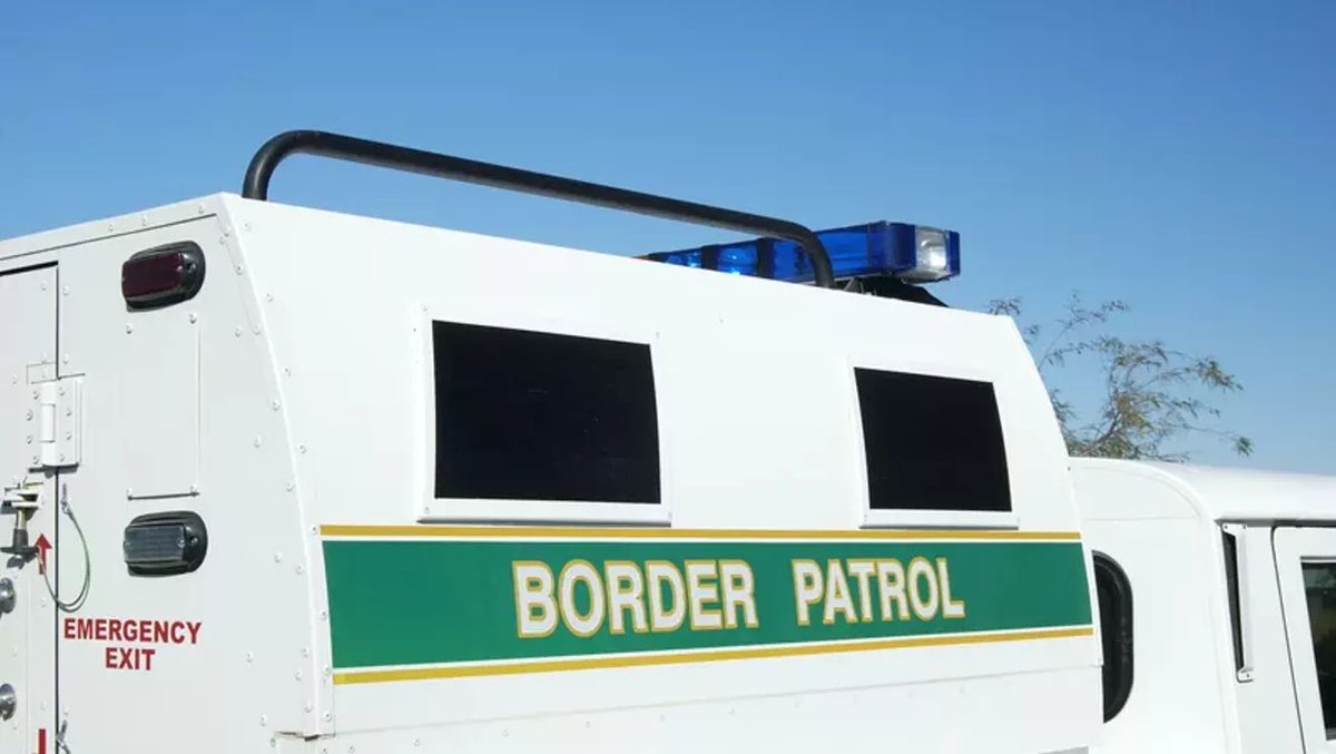 Feds Arrest Eight Migrant Workers on Vermont Dairy Farm buff.ly/YyY8d08