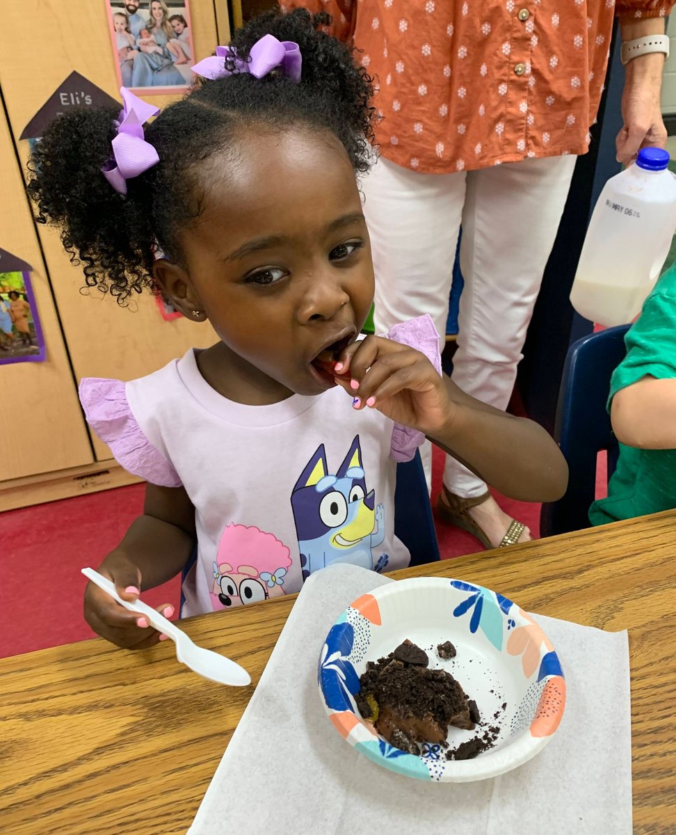Happy Earth Day from our PK friends – growing green hearts and happy smiles! #wpsmemphis