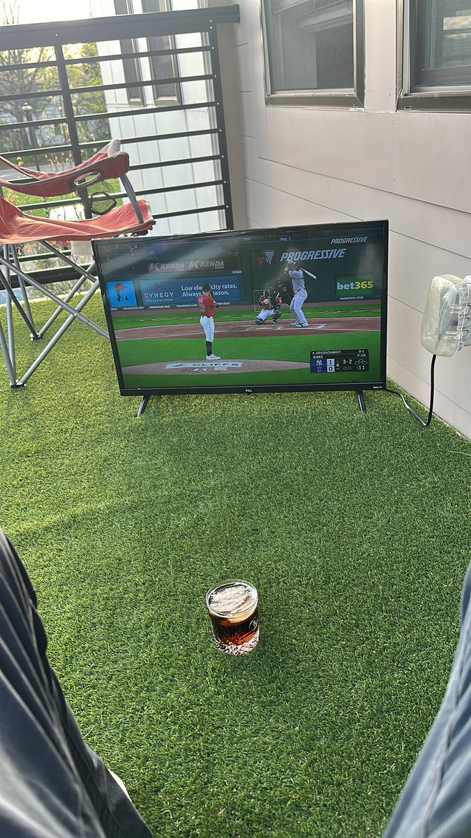 clevbusburn's tweet photo. Licka Stow✅
TV on Patio✅
Parlay 👨‍🍳 https://t.co/BQ5cW5G5Kx