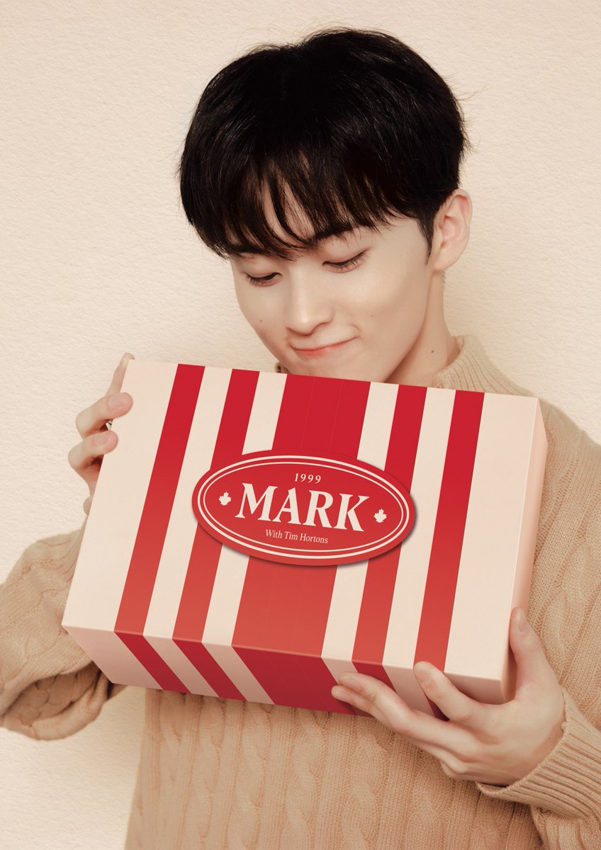 slist2015's tweet photo. NCT 마크X팀홀튼, ‘마크 홈 세트’ 25일 온라인 사전예약 시작

#마크 #MARK 
#엔시티 #NCT #엔시티마크 
#NCT_MARK #TIMHORTONSXMARK
#팀홀튼 #팀홀튼X마크 #팀홀튼XMARK 
#TimHortonsXNCTMARK 
#TimHortonsxMarkLee 
#TimHortons 
⬇관련기사⬇ 
https://t.co/YdWWpEHaMe https://t.co/sQUnFpuyn9