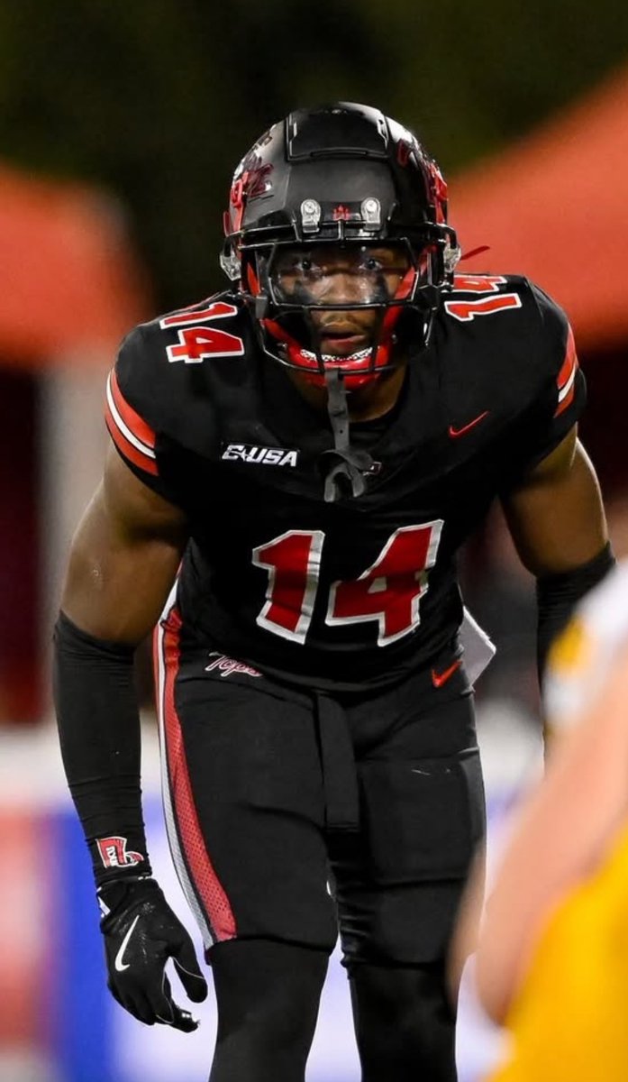 Finally NFL Draft Week! 

Both these guys went from FCS to FBS..

0 Stars guys who put in crazy work over these last 5 years📈

Can’t wait to get that call this weekend <a href="/Elinusiii/">Elinus Noel III</a> <a href="/vonte_mathews/">Devonte' Mathews</a> 🤞