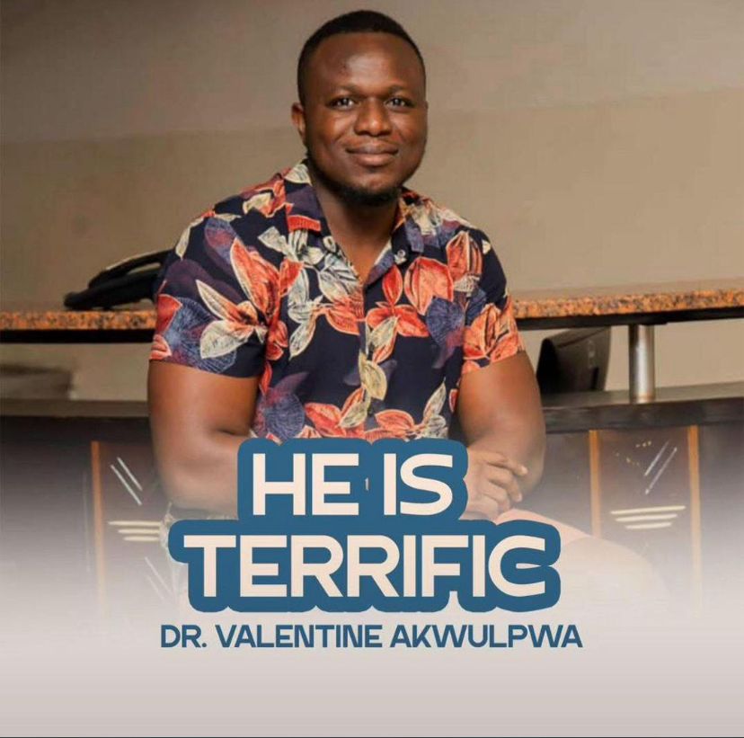 Super proud of his courage. 
In a back and forth with the Minister of Health, this Doctor insisted  the lack of ventilators at the Emergency Ward of Tamale Teaching Hospital may have led to the loss of the life. And some people's concern is the manner in which he spoke to the