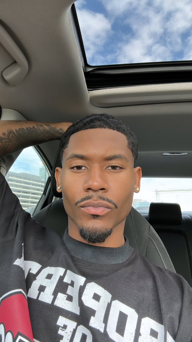 notyourboycam's tweet photo. https://t.co/xOVHtqxfNo