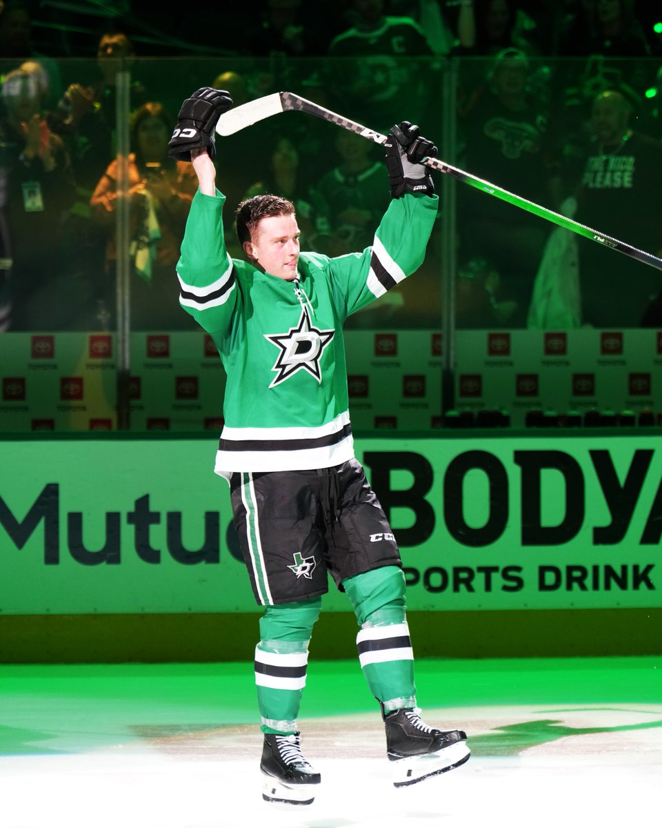 GET UP! It's almost time for Mile High #TexasHockey 🏔️