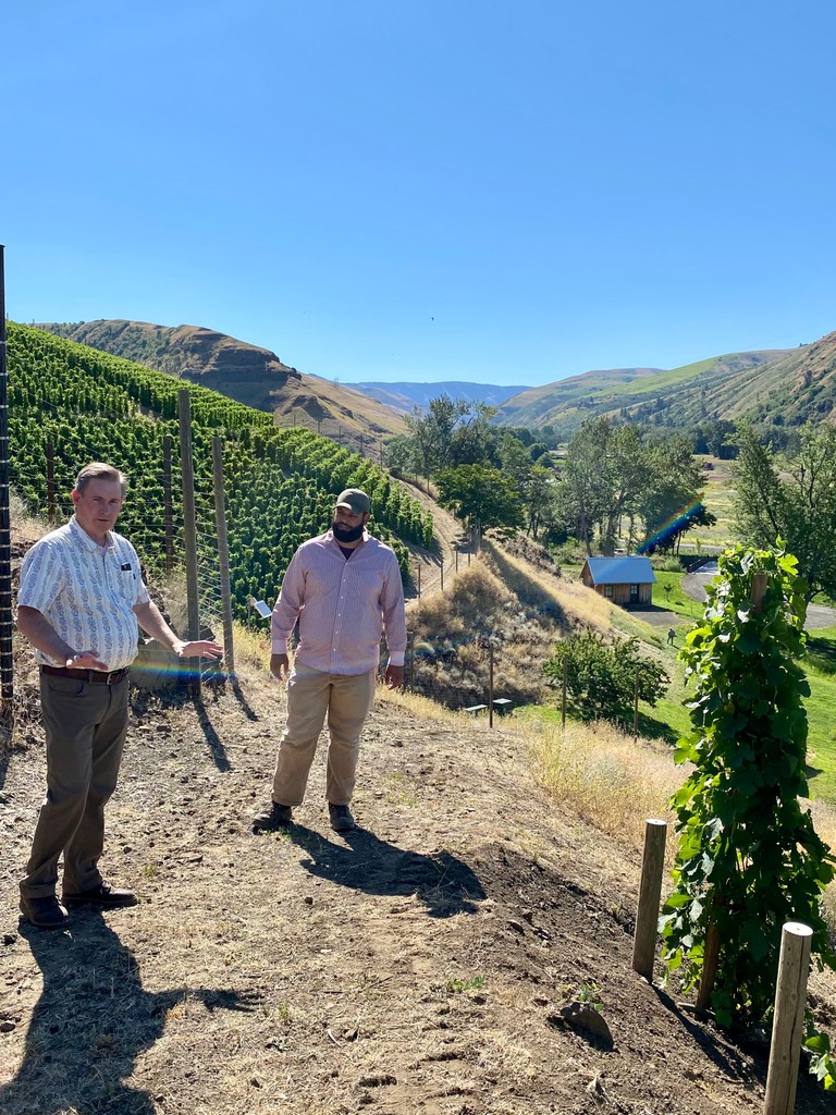 One of my absolute favorite visits every year is to taste the wines of Cayuse Vineyards for the Slow Wine Guide. All farmed without synthetic herbicides, they're standout wines known for their characteristic smokiness and savoriness built for the long haul.⁠ #EarthDay