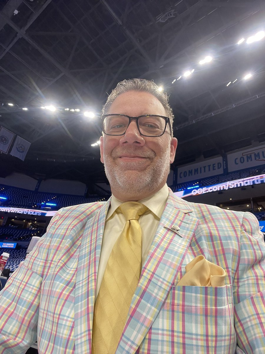 thefishnation's tweet photo. We’re underway! 🏀 
@memgrizz vs. @okcthunder

GAME 2     

On @FDSN_Grizzlies 📺 

#FishDrip 🐟 💧
#GoGrizz 🐻 https://t.co/4pStCvT7XZ