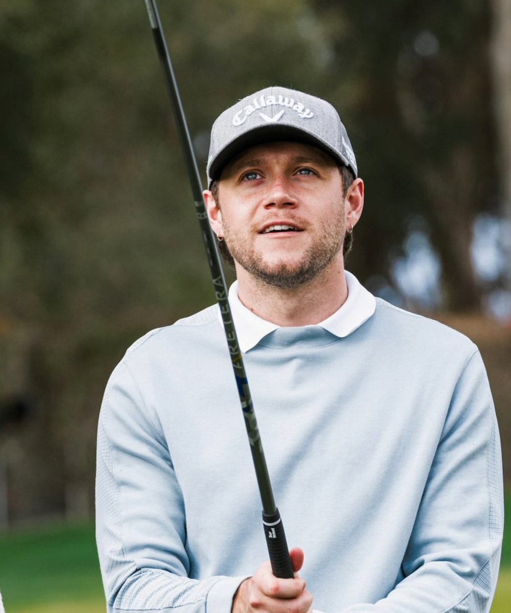 28NOUIS's tweet image. HIS EYES 🤩