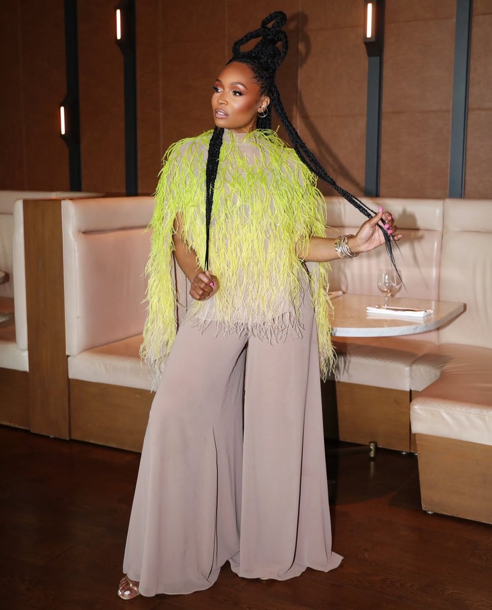 KeeunahJ's tweet image. It was an honor! @ThatsSoKaydee  Congratulations to all of the girls, wishing you all an incredible season!

 #LHOD⭐️ #SanDiegoSocial #RedCarpetRealness #HostessWithTheMostest