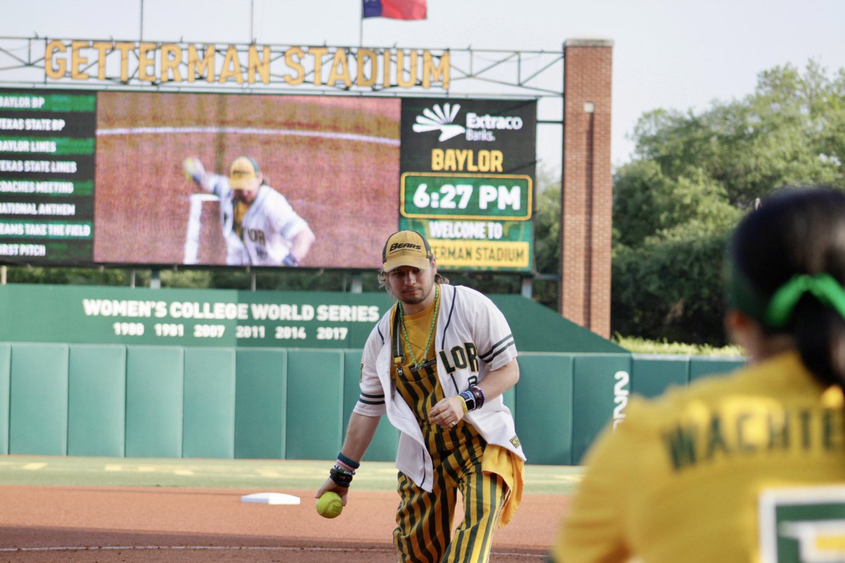 Baylor Softball tweet media